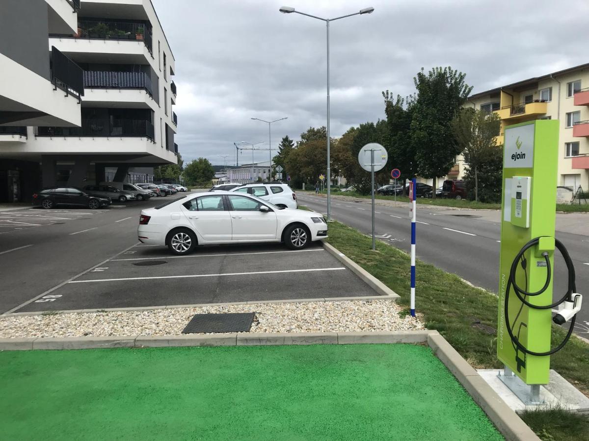 Apartman Greenbay Golf Trencin Luaran gambar