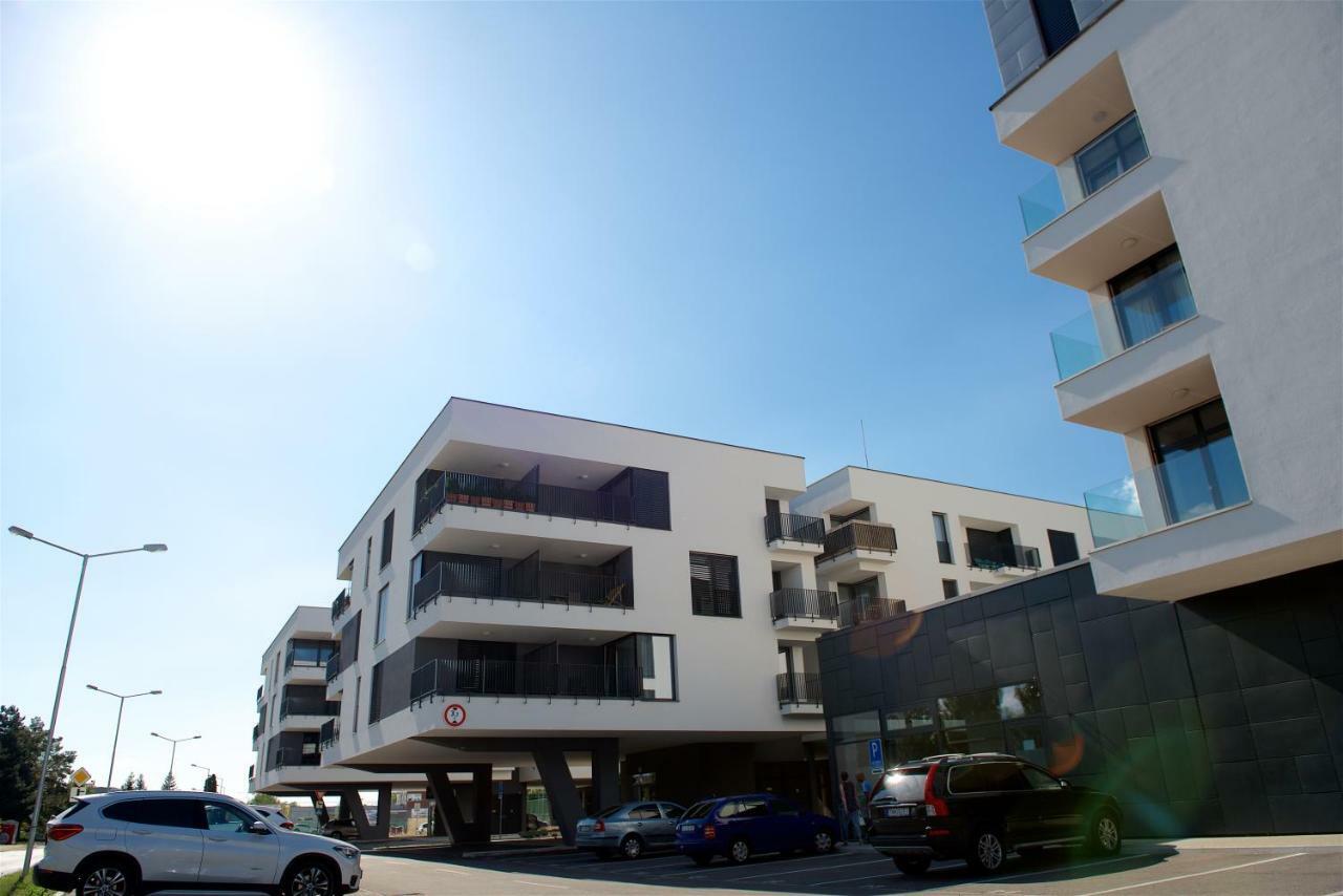 Apartman Greenbay Golf Trencin Luaran gambar